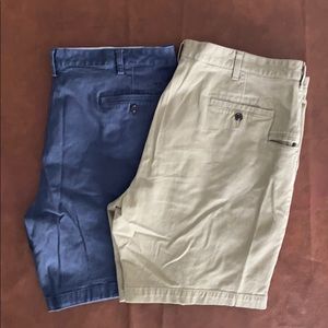 2 PAIRS Men’s Dockers Shorts - W42
